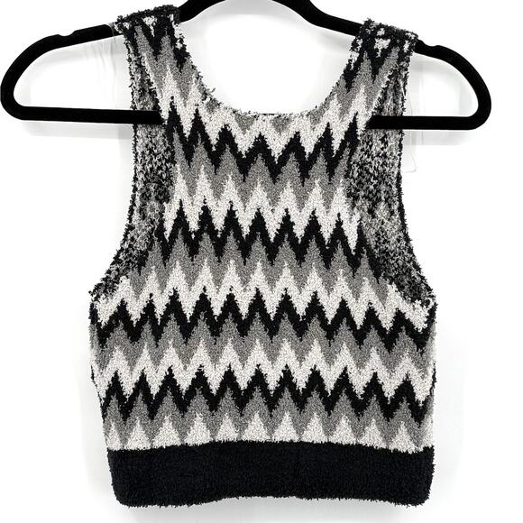 POL Chevron Pattern Tank Women's L Y2K Black Gray White Fuzzy Texture Zig Zag - Picture 3 of 6